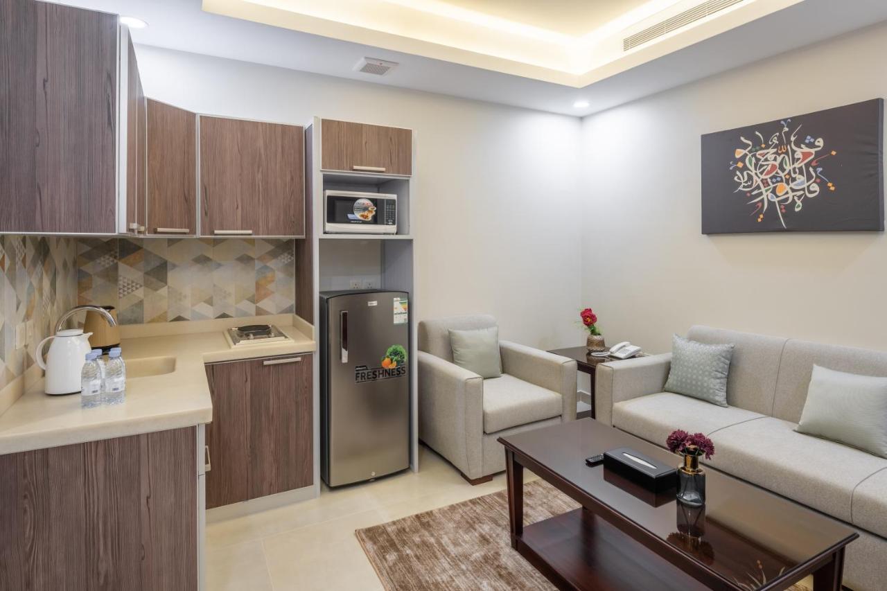 Semat Aparthotel Jeddah Exterior photo